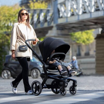 Kinderwagen Hub+ Brilliant blackBrilliant black