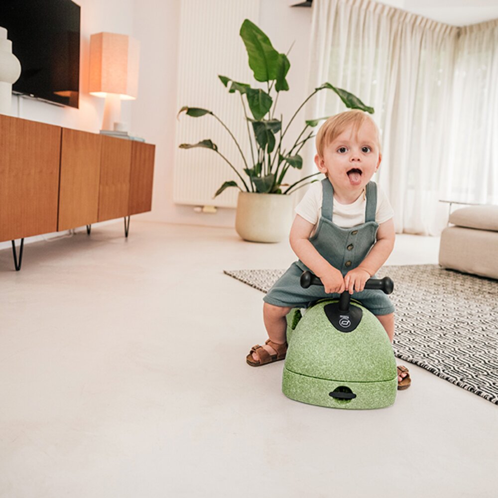 MyFirst babyscooter Olive