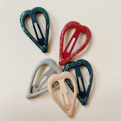 10 PACK JUNIOR HAIR CLIPS HEART multi