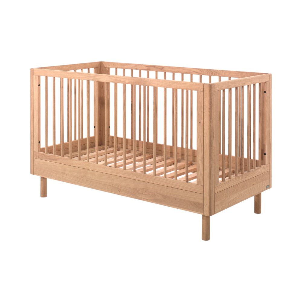 Forrest 2-delige kamer oak (babybed+commode) + GRATIS speelgoedkoffer