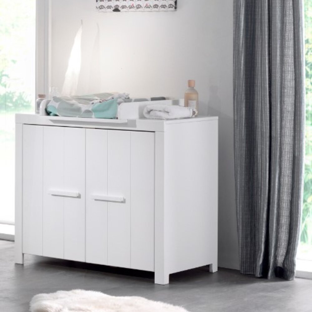 Erik 2-delige kamer (babybed+commode+opzetstuk) + GRATIS speelgoedkoffer