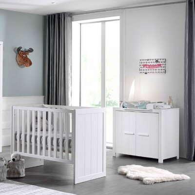 Erik 2-delige kamer (babybed+commode+opzetstuk) + GRATIS speelgoedkoffer