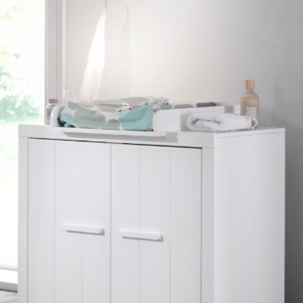 Erik 2-delige kamer (babybed+commode+opzetstuk) + GRATIS speelgoedkoffer