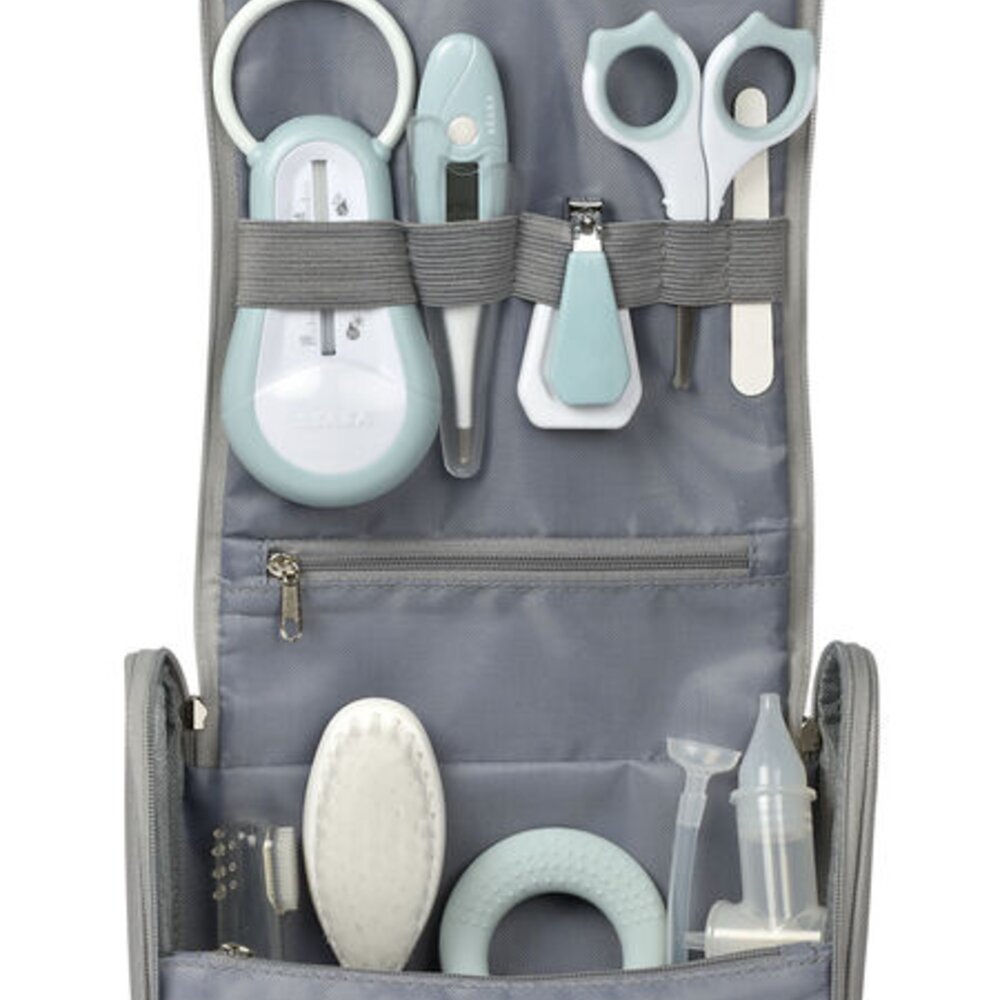 Toiletzak met 9 accessoires green blue